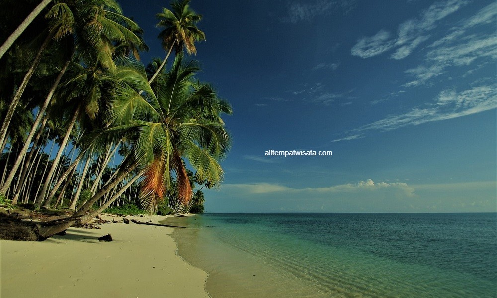 Pantai Biduk Biduk, Melihat Pantai Cantik di Timur Kalimantan